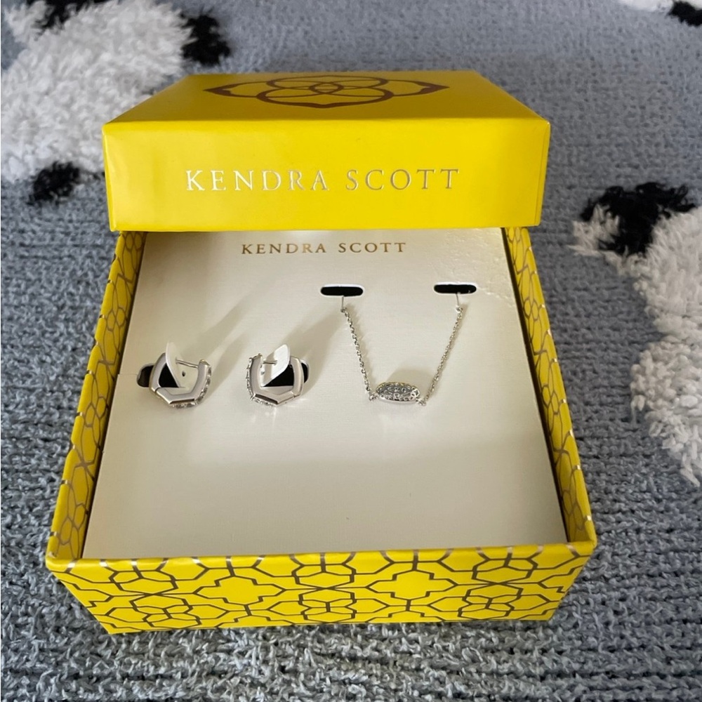 Kendra Scott Silver Necklace and Earring Set